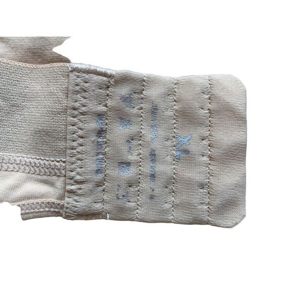 Mom cozy hands-free pumping/nursing maternity bra set of 2/ XL - Picture 9 of 10